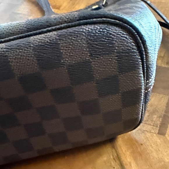 Louis Vuitton Black and Brown Checkered Tote - Picture 8 of 8